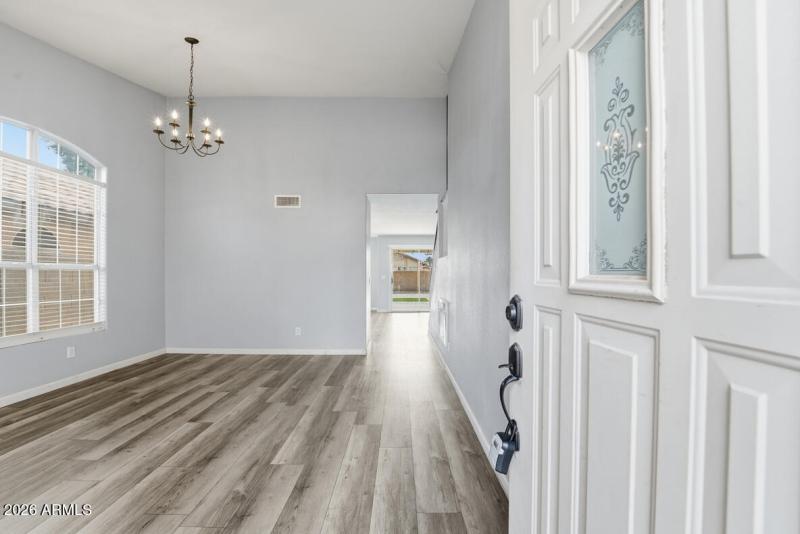 12523 W Roanoke Ave-07