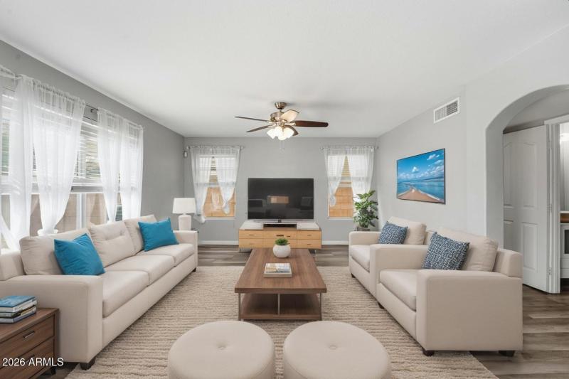 12523 W Roanoke Ave-28