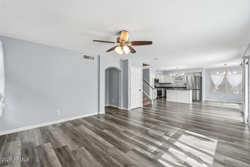 12523 W Roanoke Ave-29