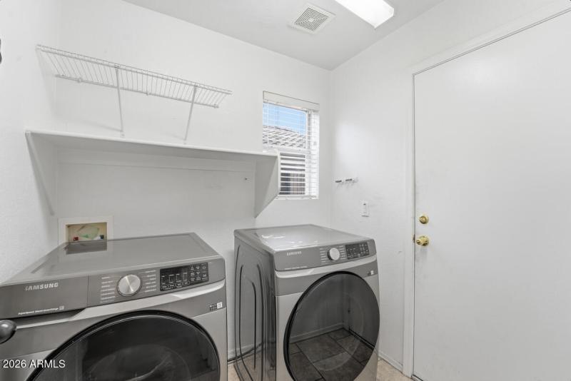 12523 W Roanoke Ave-32