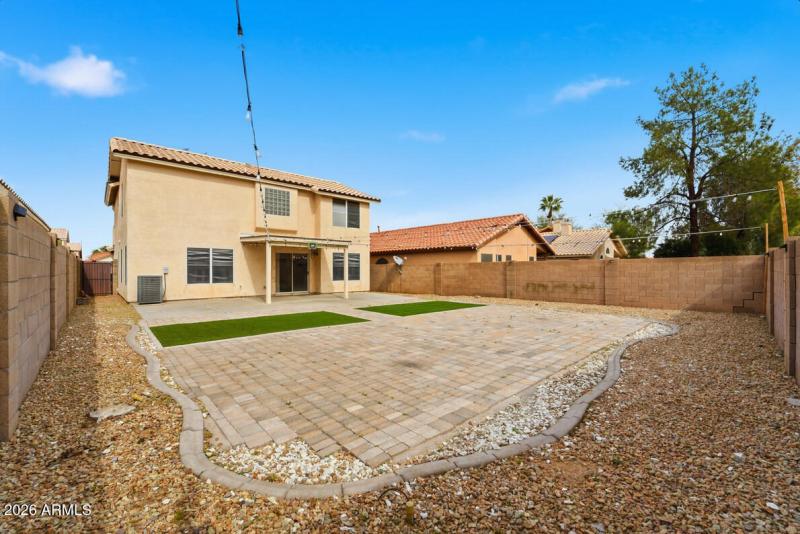 12523 W Roanoke Ave-56