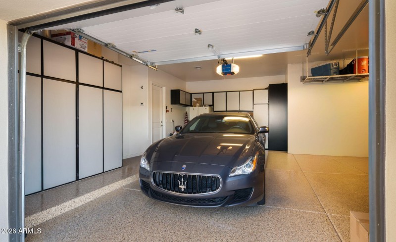 11-web-or-mls-Main Garage