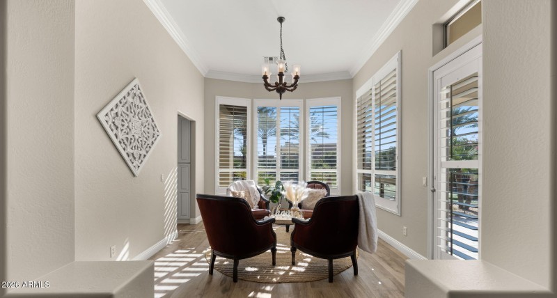 19-web-or-mls-Formal Dining Room2