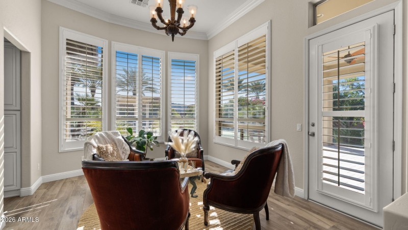 20-web-or-mls-Formal Dining Room3