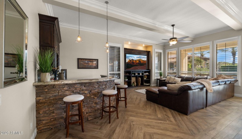 25-web-or-mls-Living Space2