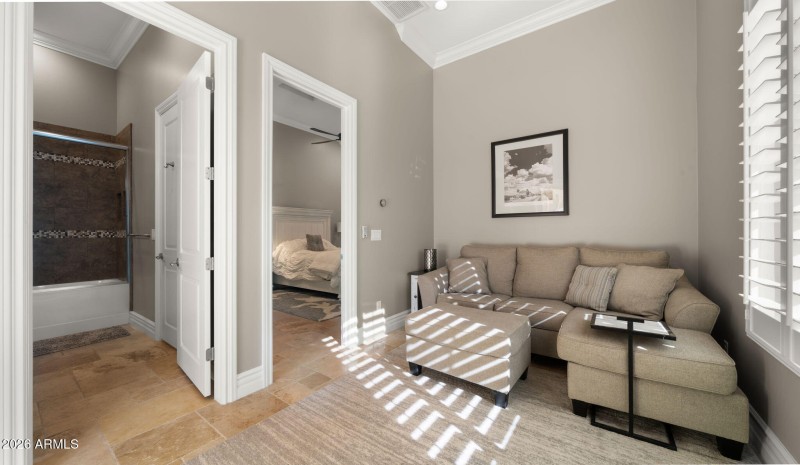 44-web-or-mls-Guest Casita3