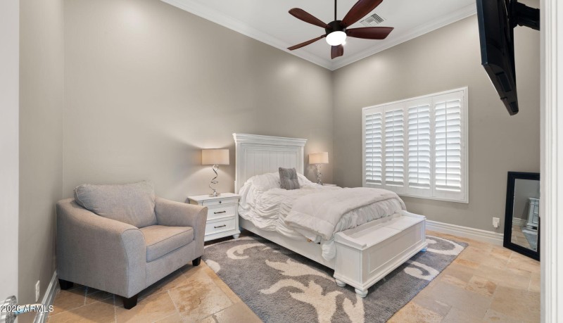 46-web-or-mls-Guest Casita6