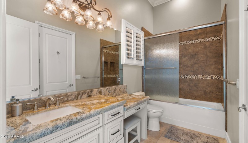 Back Casita bathroom