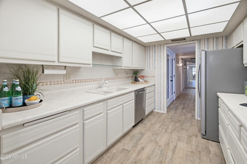 12926 W Shadow Hills Dr-25