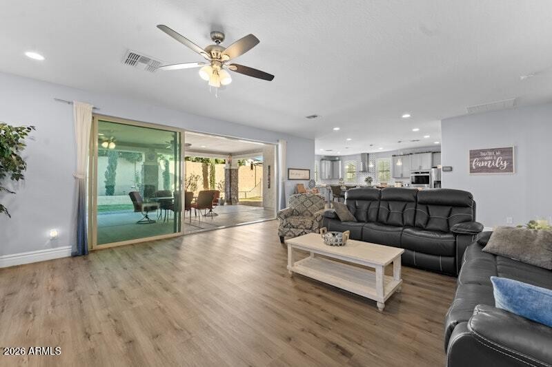 5317 S Axiom Interior (75)