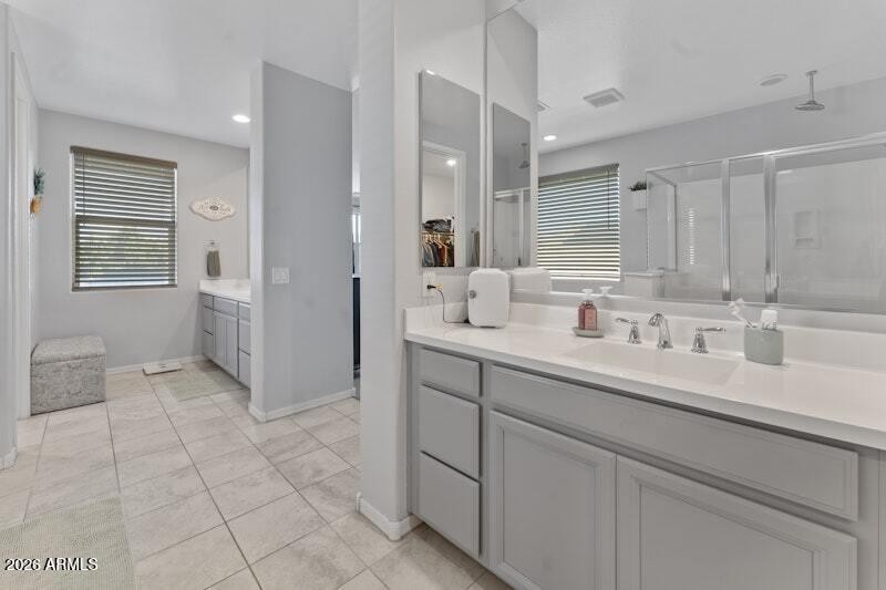 5317 S Axiom Interior (200)