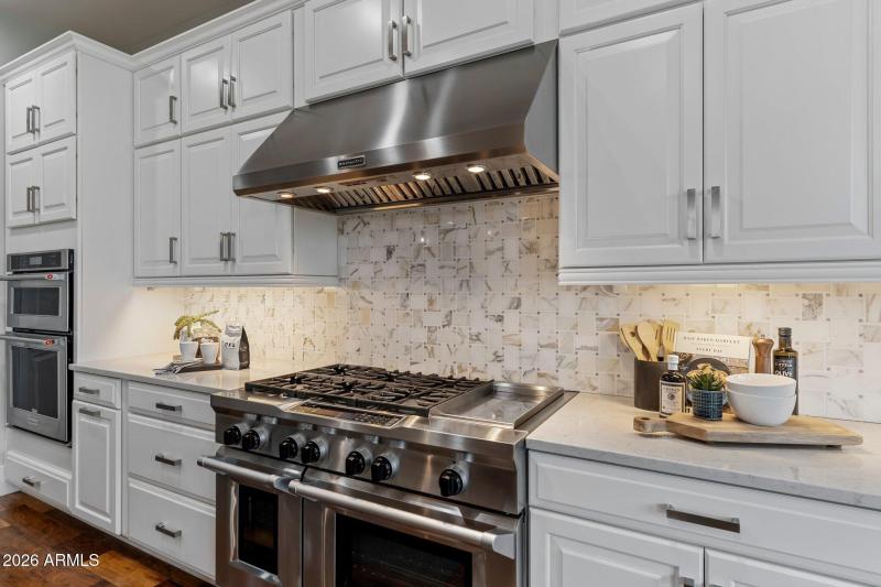 48" Gas Range with 6 Burners,