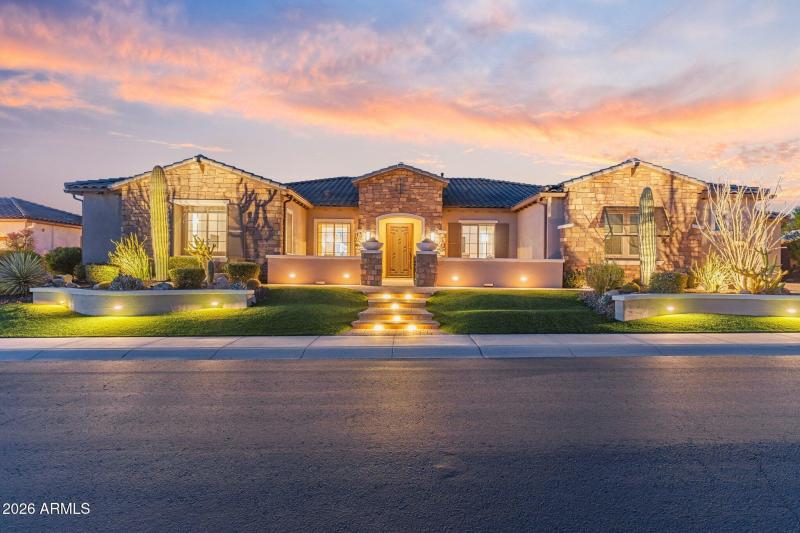 Experience the Lifestyle!