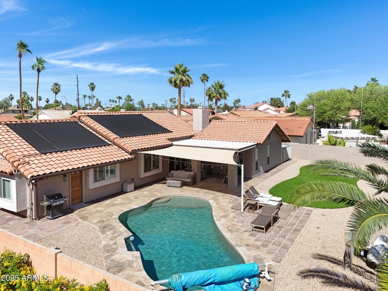 1231 E Sunburst Ln-52