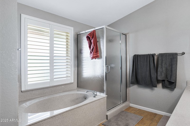 1231 E Sunburst Ln-30