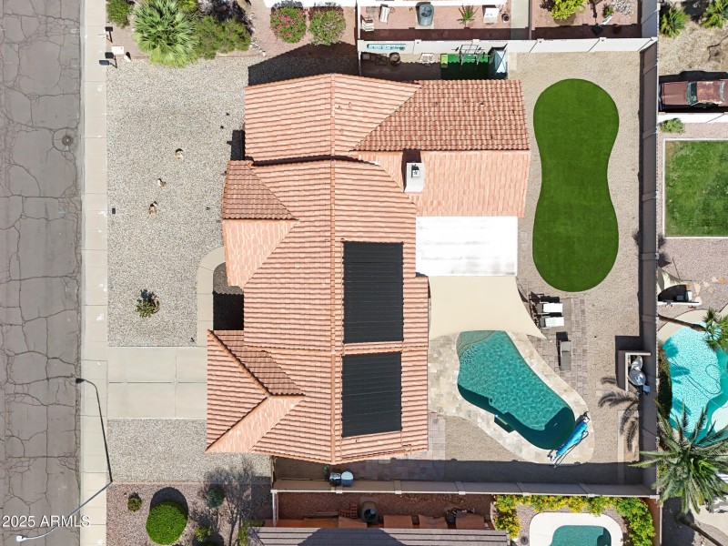 1231 E Sunburst Ln-47