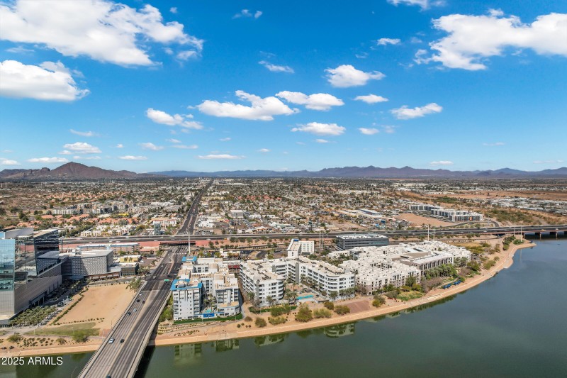 1231 E Sunburst Ln-60