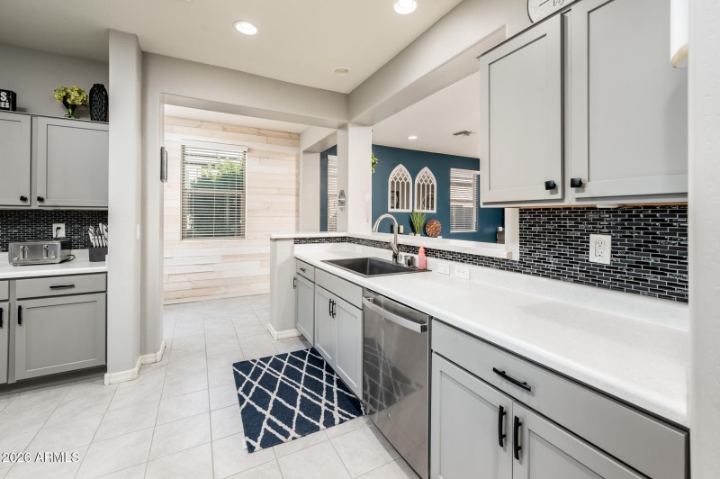 20150 W Madison St - MLS-15