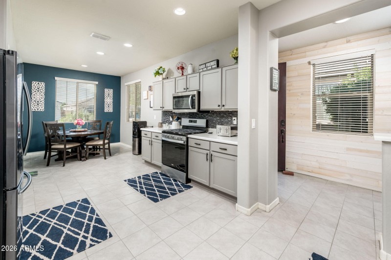 20150 W Madison St - MLS-16