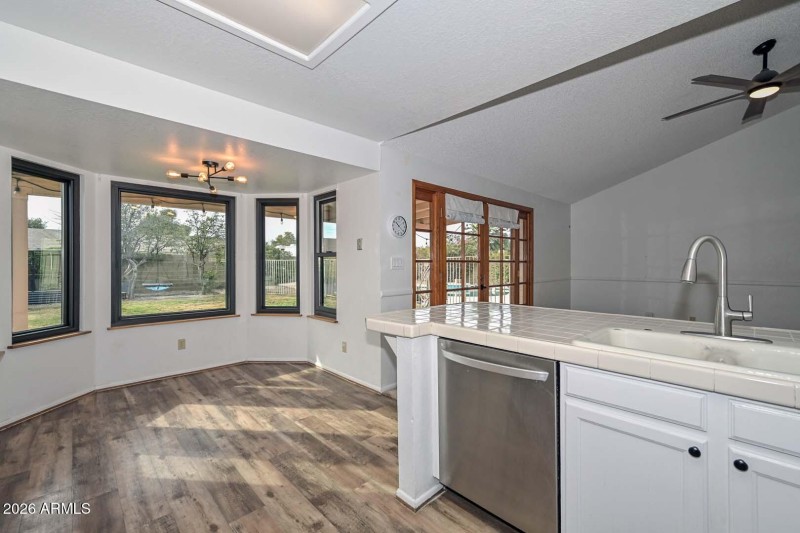 Kitchen-Breakfast Room