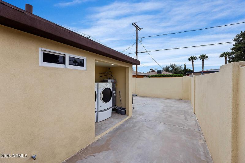 3296087449089477483-CR1-006