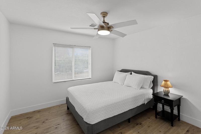 3296087449089477301-CR1-006