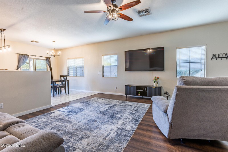 1006 E. Renegade Trl-15