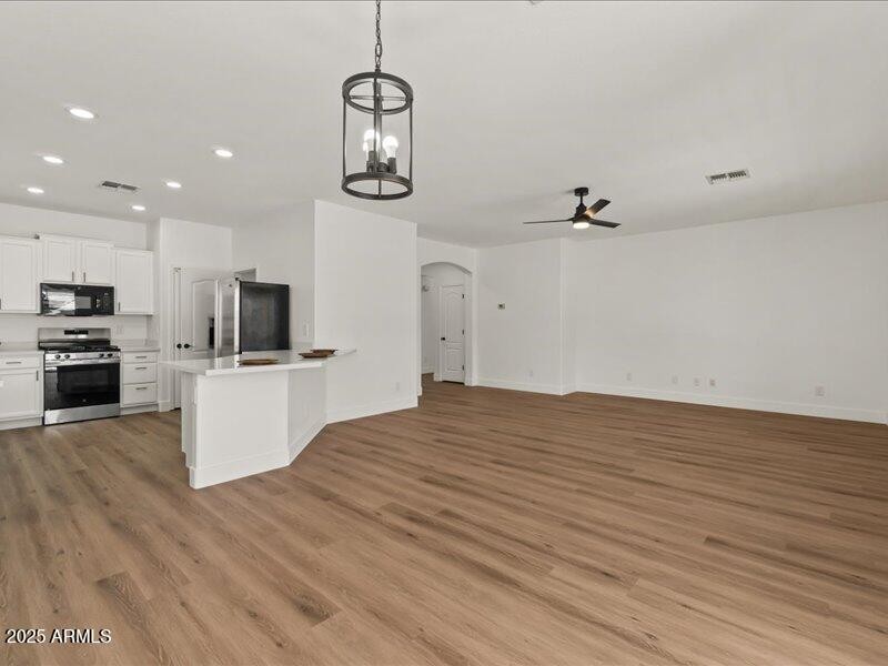 13-Dining and Kitchen