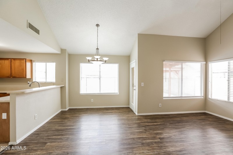 1007017.6629 W CHERYL DR - Dining Room_1
