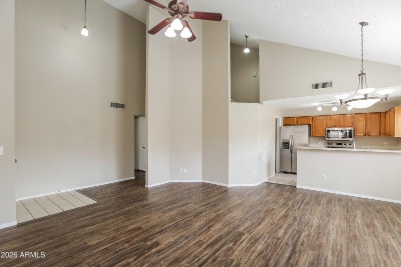 1007017.6629 W CHERYL DR - Living Room_1