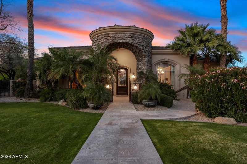 Twilight Street View