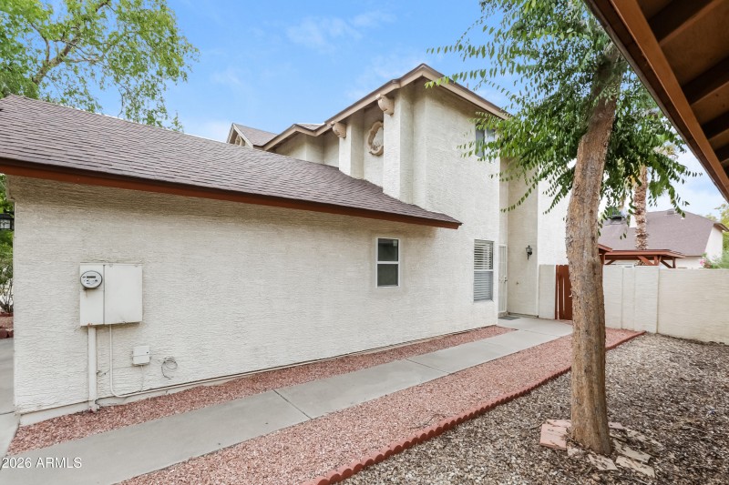 1007017.6629 W CHERYL DR - Rear View