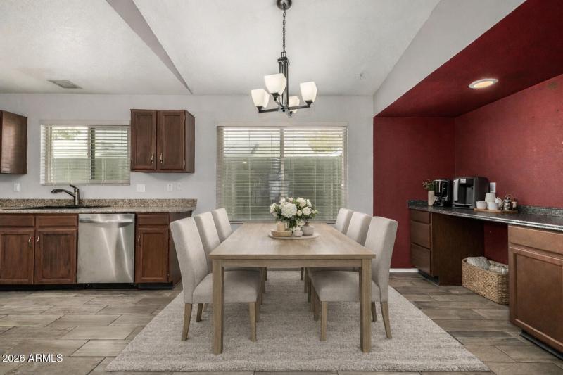 11 - Virtually Stage