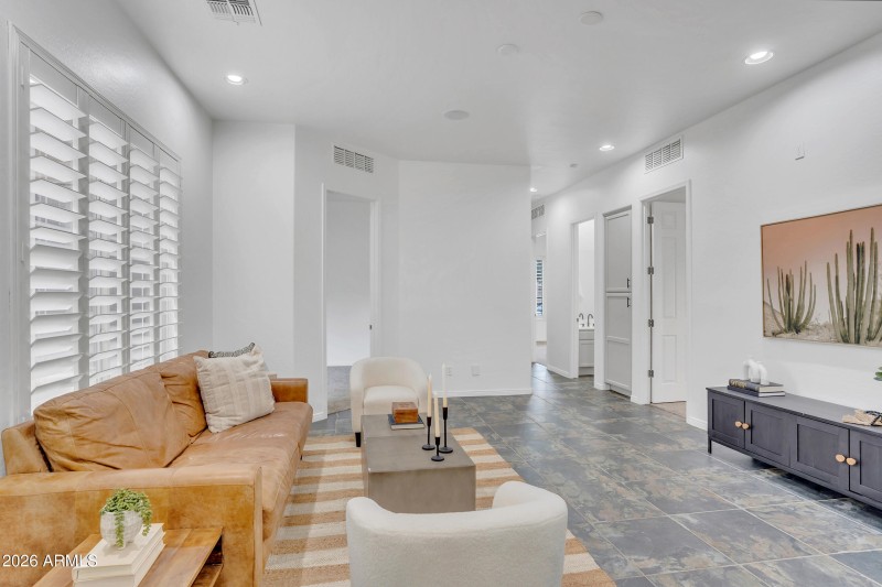 6-print-4756 E Ironhorse Rd-06