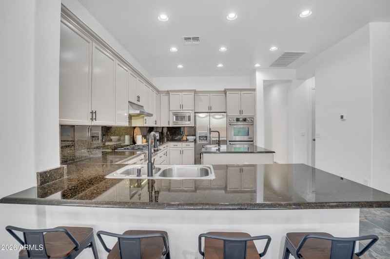 15-print-4756 E Ironhorse Rd-15