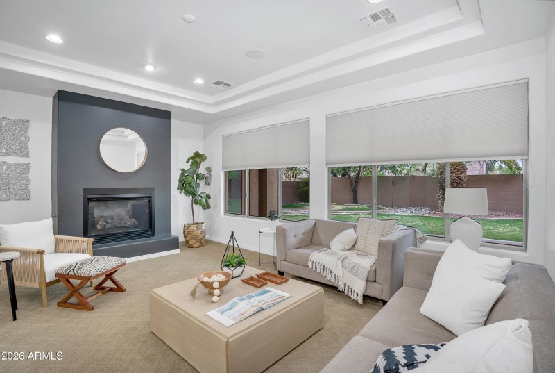 37-print-4756 E Ironhorse Rd-37