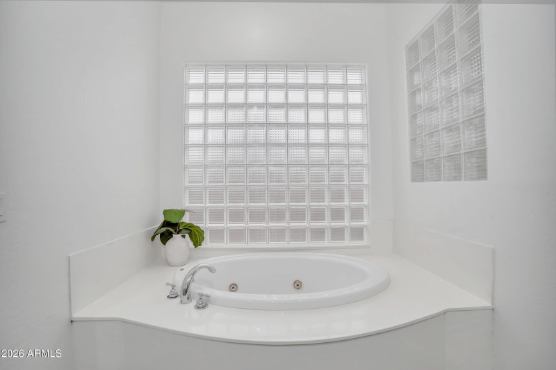 45-print-4756 E Ironhorse Rd-45