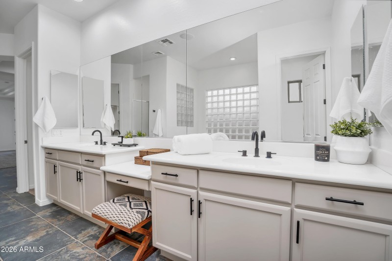 46-print-4756 E Ironhorse Rd-46