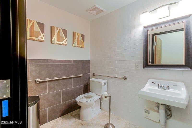 20180105230632683842000000-o