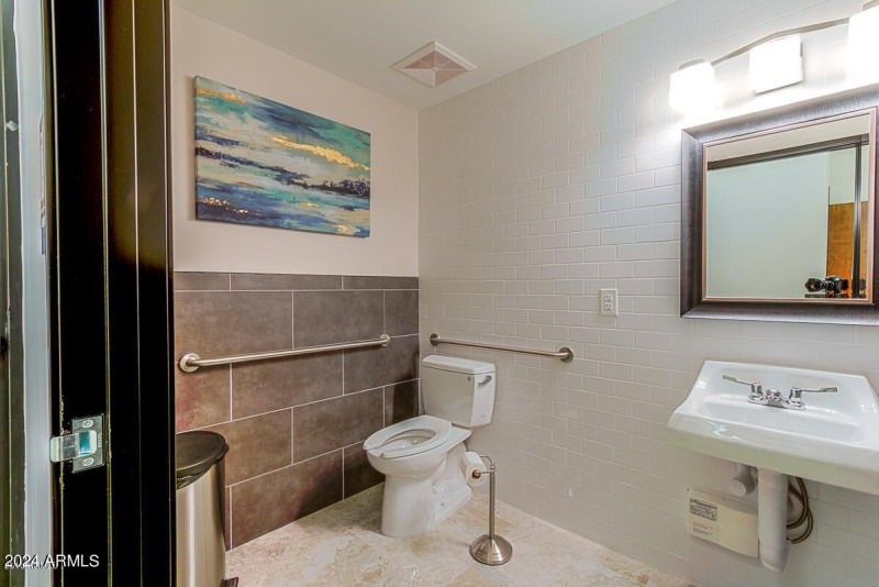 20180105230632756850000000-o