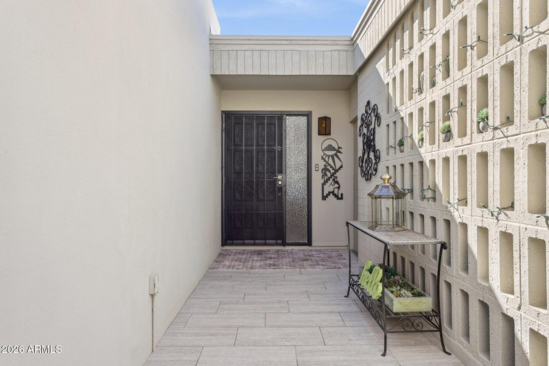 4-web-or-mls-6253-e-catalina-dr