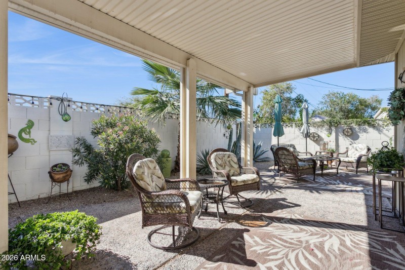 27-web-or-mls-6253-e-catalina-dr