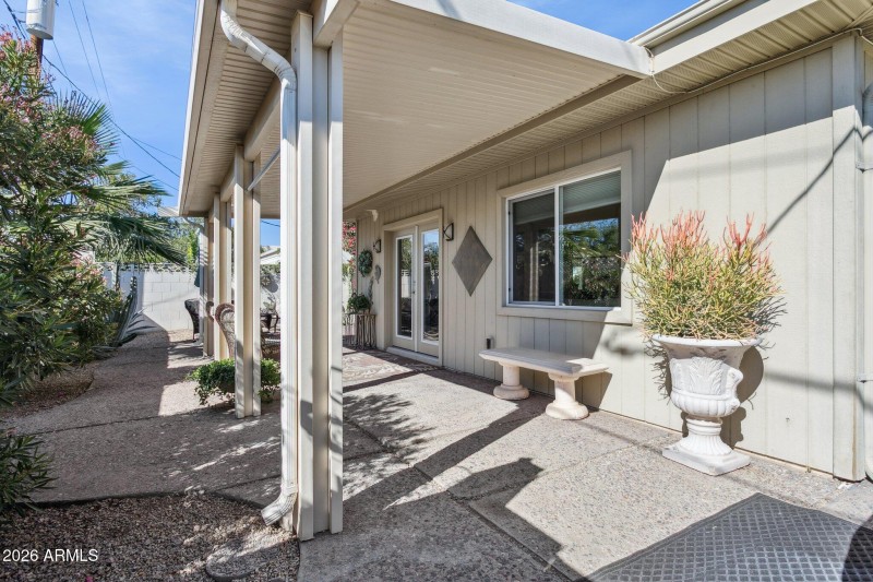 28-web-or-mls-6253-e-catalina-dr