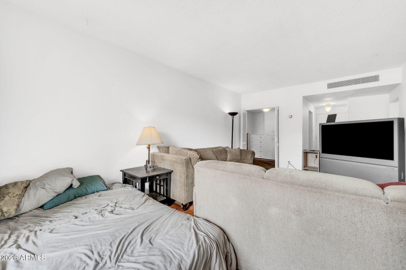 6125 E Indian School Rd 174-5