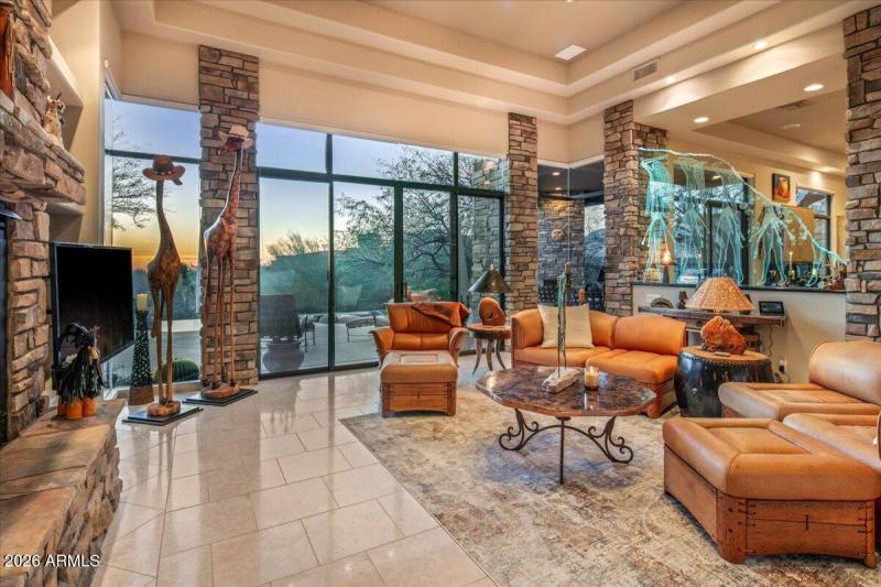 15-Living Room Details