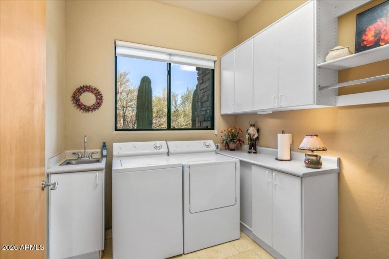 47-Well Appointed Laundry Room