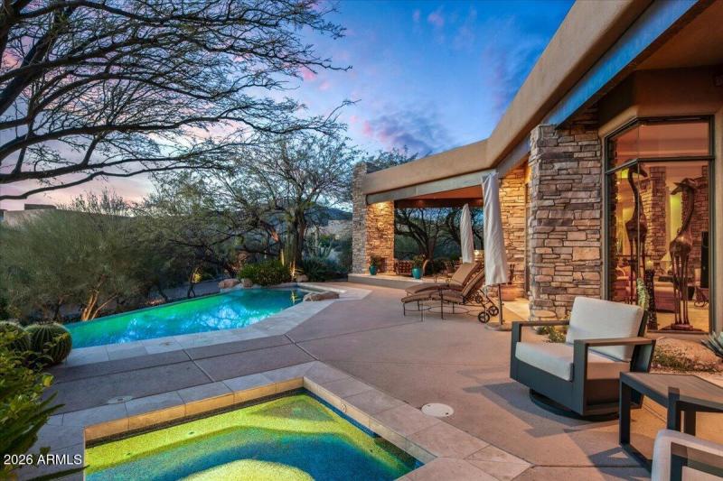 70-Patio Views to the North