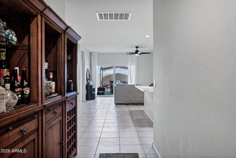 1806 W Cameron Blvd-5