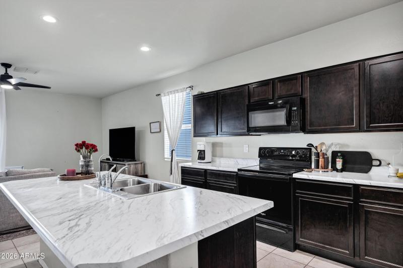 1806 W Cameron Blvd-16