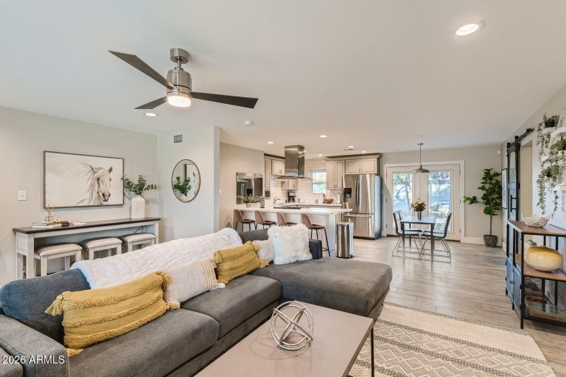 925 79th Street - Web Quality - 008 - 09